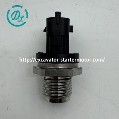 0281006364 เซ็นเซอร์แรงดันรางเชื้อเพลิง VA32G6109101 5260246 Bosch